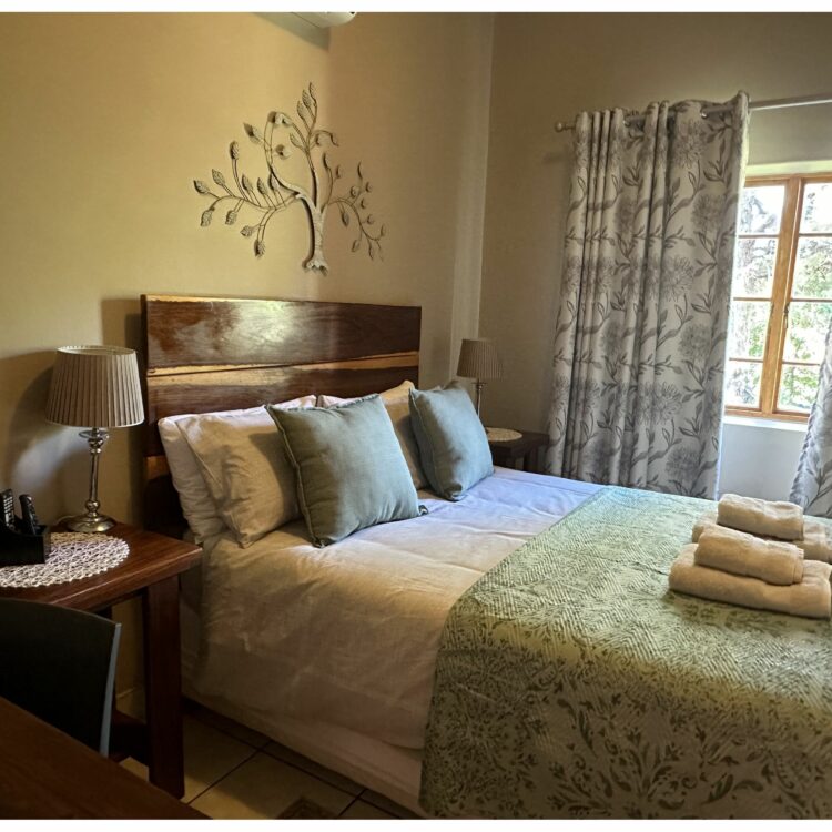 Room 1 - Meerkat Cottage