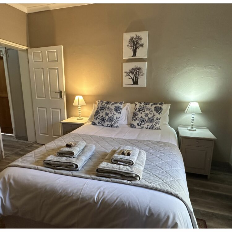 Room 4 - Soetfontein House